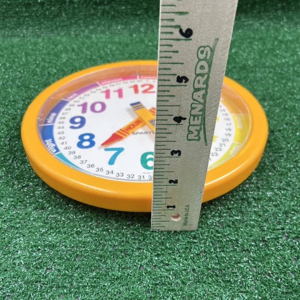 Vintage 1986 Spartus Corporation Quartz Crayon Learning Clock Model 5531 See Des